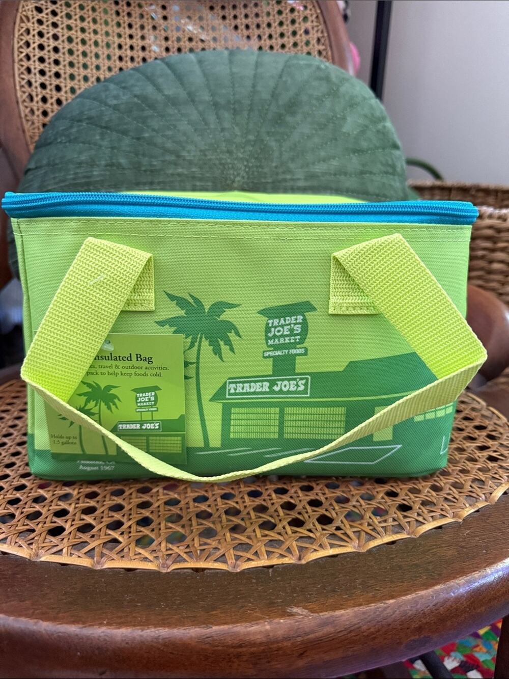 NWT Trader Joe’s Lime Green Zip Top Mini Insulated Cooler Bag